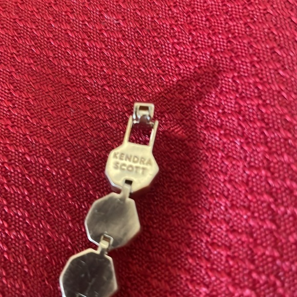 Kendra Scott stone bracelet in gold setting - Picture 2 of 5